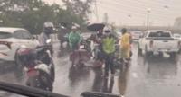 Man Survives Direct Lightning Hit on Bangkok Road